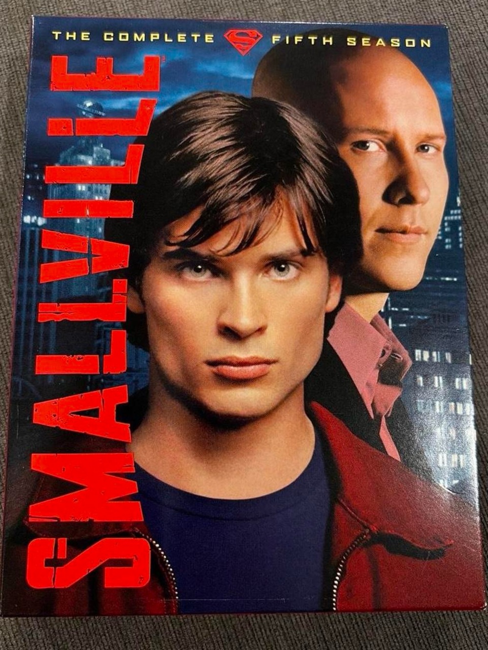 Smallville DVD - The Complete 5th Season - LIKE NEW!!     superman tv show dvds